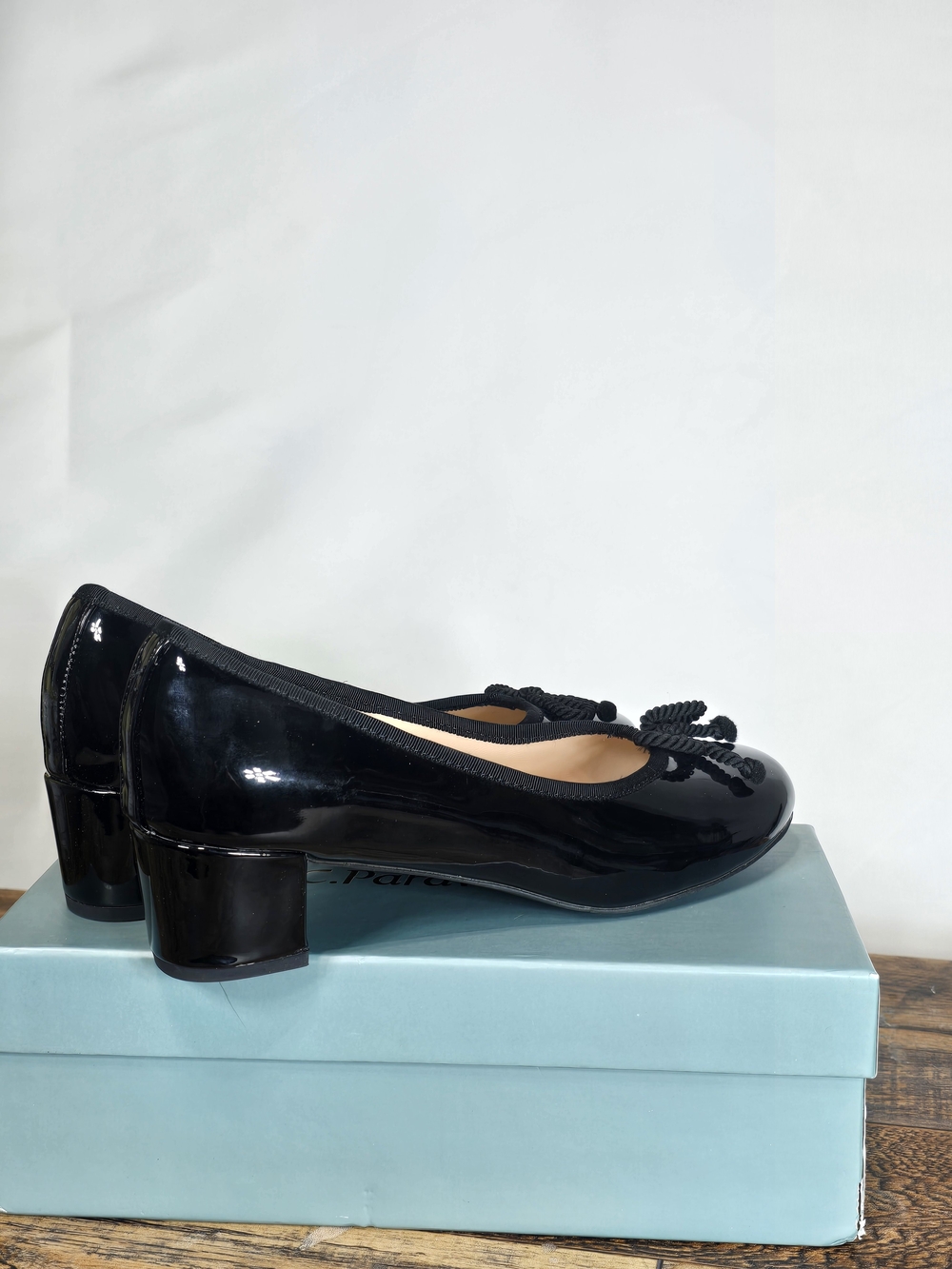 C. Paravano Bow knotted Ballet Block Heels Lacy Size 8 - Picture 13 of 16